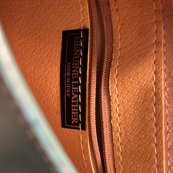 Vera Pelle Small Bag - Picture 3 of 4